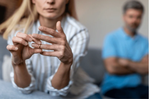 couple facing divorce